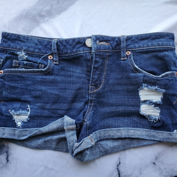 2 Dark Wash Denim Jean Shorts Bundle - Picture 7 of 8